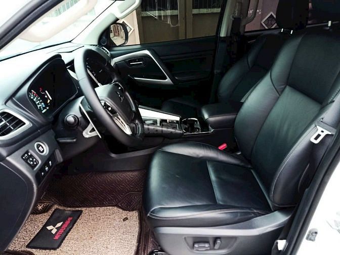 Bán rẻ Mitsubishi Pajero sport at 2021 máy dầu Zin độ Full Options