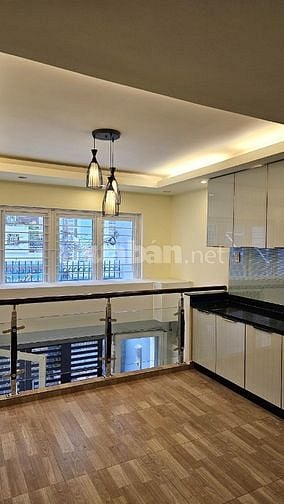 Cho thuê nhà nguyên căn để ở, hẻm xe hơi 476/30B Huỳnh Văn Bánh, PN