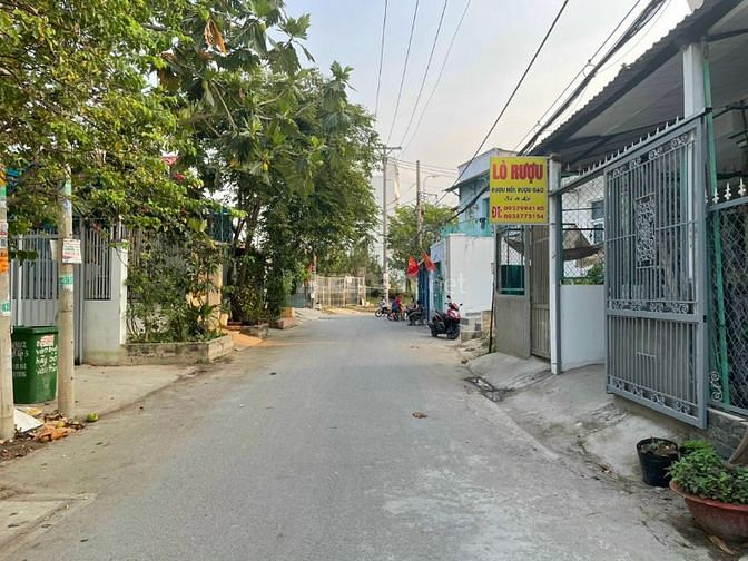 Bán nhà mặt tiền hẻm 855 Nguyễn bình tiện kkinh doanh buôn bán