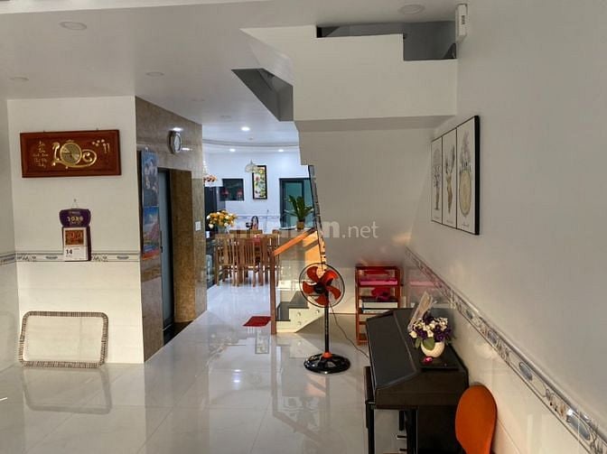 Nhà cho thuê nguyên căn có nội thất, Khu Đô Thị Vạn Phúc