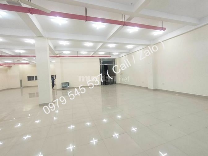 Cho Thuê Nhà Lô Góc 1 trệt 3 lầu 3PN 3 Sảnh 900m2 DT15x20m  TT Phú Mỹ 