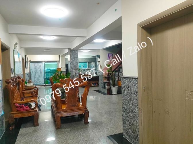 Cho Thuê Nhà Lô Góc 1 trệt 3 lầu 3PN 3 Sảnh 900m2 DT15x20m  TT Phú Mỹ 