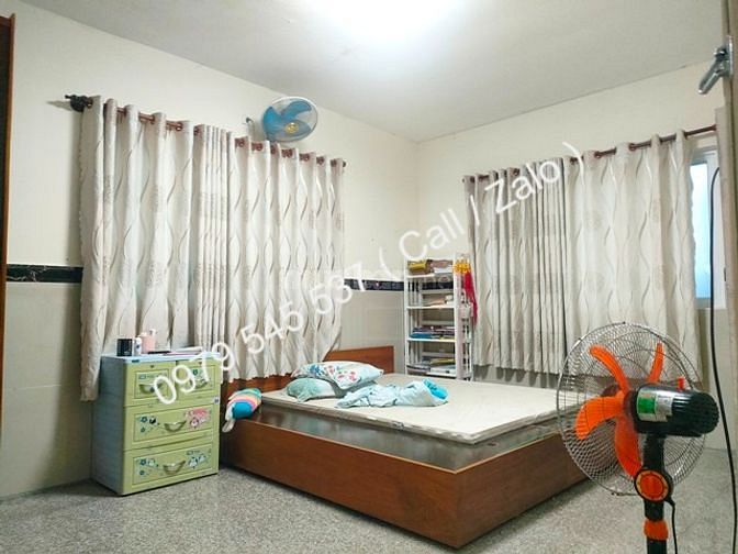 Cho Thuê Nhà Lô Góc 1 trệt 3 lầu 3PN 3 Sảnh 900m2 DT15x20m  TT Phú Mỹ 