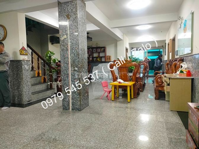 Cho Thuê Nhà Lô Góc 1 trệt 3 lầu 3PN 3 Sảnh 900m2 DT15x20m  TT Phú Mỹ 