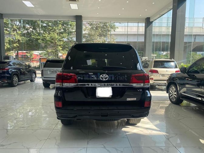 Bán Toyota Land Cruiser 4.6V8, Model 2020, 1 chủ từ mới, xe chạy ít.