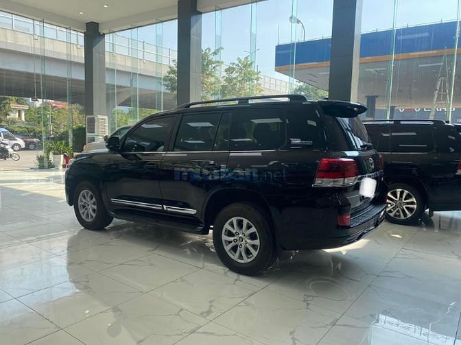 Bán Toyota Land Cruiser 4.6V8, Model 2020, 1 chủ từ mới, xe chạy ít.