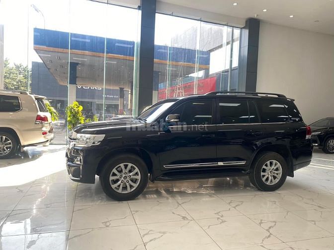Bán Toyota Land Cruiser 4.6V8, Model 2020, 1 chủ từ mới, xe chạy ít.