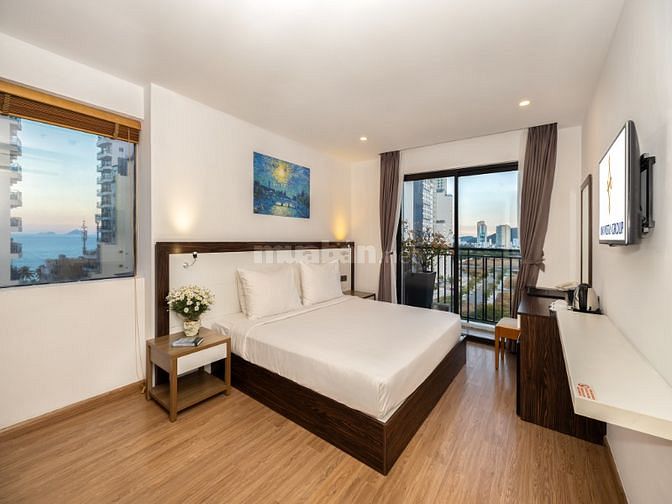 Bán khách sạn 4 sao đường Trần Phú - Nha Trang - view biển và núi