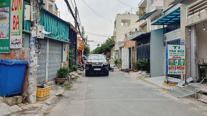 Bán nhà SHR đường Tân Thới Nhất 12, giá 1,85 tỷ, ngay chợ Lạc Quang
