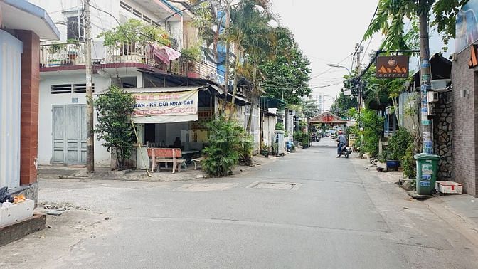 Bán nhà SHR đường Tân Thới Nhất 12, giá 1,85 tỷ, ngay chợ Lạc Quang