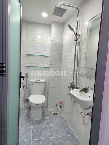 Cần bán gấp nhà hẻm 3m Nguyễn Văn Đừng Q5 dt: 30m 2 lầu giá bán 2 tỷ 