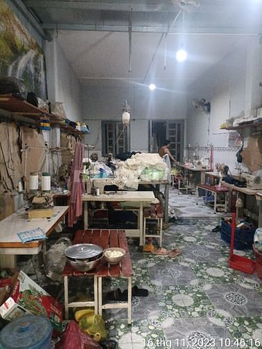 bán căn nhà sổ hồng riêng 2ty850 mặt tiền chính bờ rạch