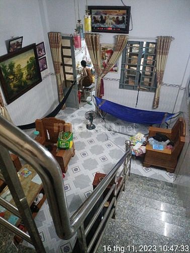 bán căn nhà sổ hồng riêng 2ty850 mặt tiền chính bờ rạch