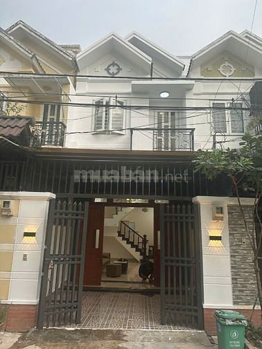 Nhà hẻm 8m, khu dân cư an ninh TX33 Quận 12