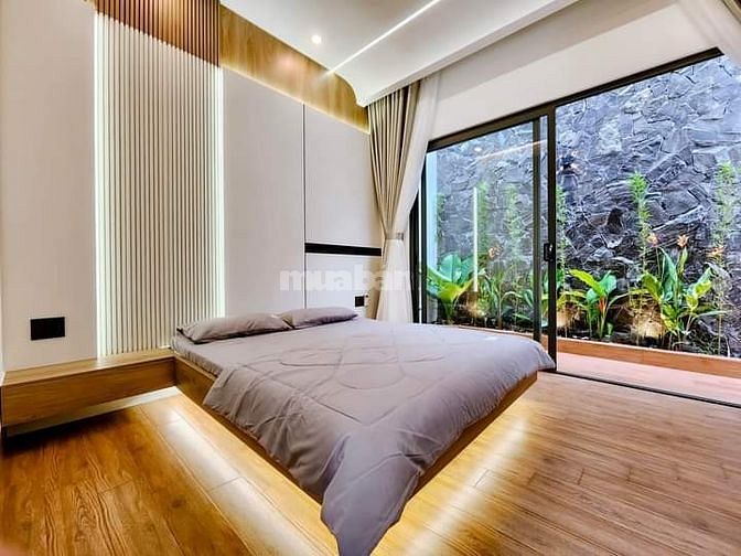 HÓT SIÊU PHẨM bán gấp nhà đường Trần Huy Liệu P15 Phú Nhuận SHR 2tỷ590