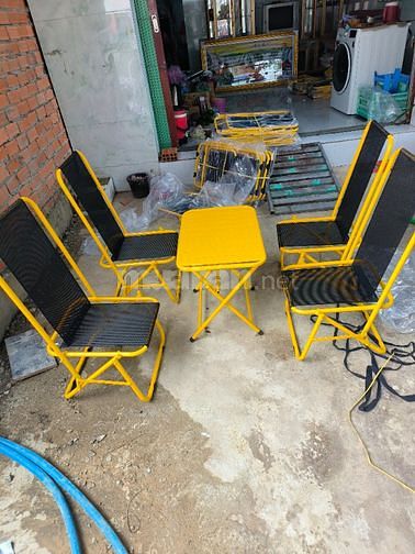 Xưởng sản xuất bàn ghế cà phê quán nhậu. Quán ăn.v.v