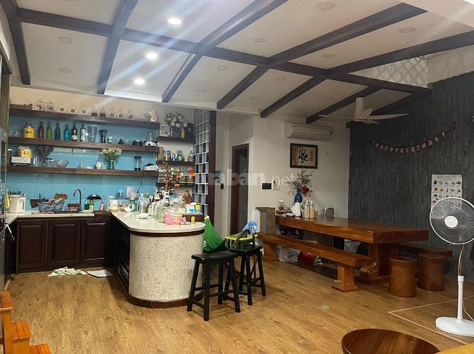 Bán nhà biệt thự Huỳnh Văn Bánh 99m2 4 tầng, ngang7m chỉ nhỉnh 12 tỷ.