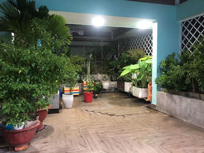 Bán nhà biệt thự Huỳnh Văn Bánh 99m2 4 tầng, ngang7m chỉ nhỉnh 12 tỷ.