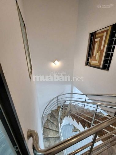 Bán nhà hẻm đường Hoa Sứ Phú Nhuận chỉ 3 tỷ 2