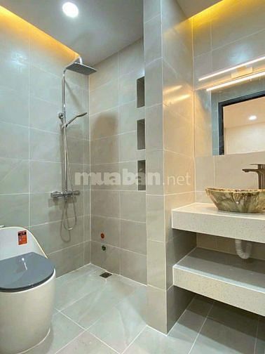 Kẹt Tiền Bán Gấp Đường Trần Bình Trọng, P.1, Quận 5. Giá 2tỷ650.Sổ sẳn
