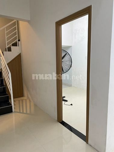 Bán nhà 2 tầng mê đúc, đầy đủ công năng, nhà mới 90%, giá 2 tỷ 150tr
