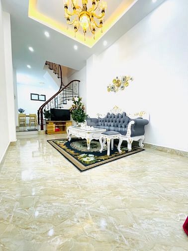 Bán nhà Dân xây phố Yên Bái - Phố Huế. Nhà đẹp gần phố gần ô tô. 