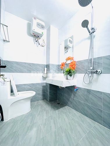 Bán nhà Dân xây phố Yên Bái - Phố Huế. Nhà đẹp gần phố gần ô tô. 