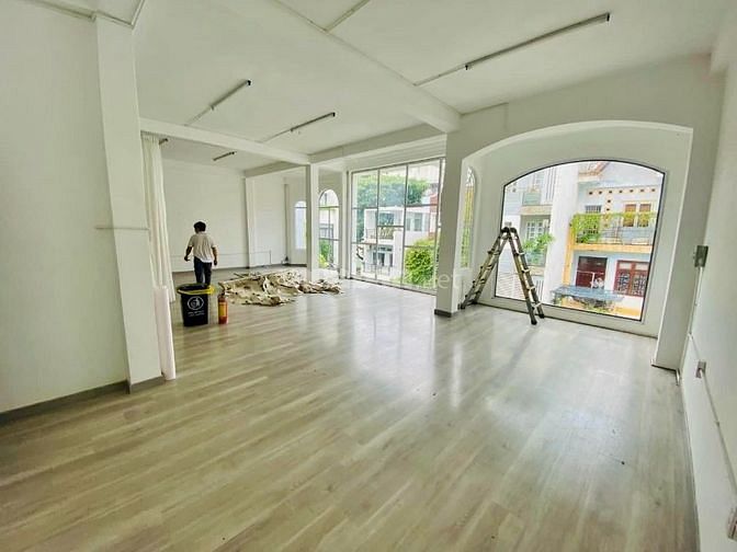 Cho thuê nhà mặt tiền Khu K300 - Nguyễn Thái Bình, Phường 12, Tân Bình