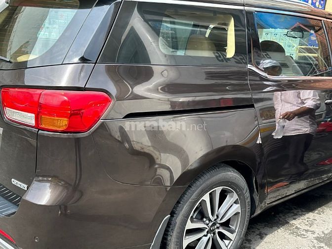 Kia Sedona 2017 phiên bản đặc biệt 2 cửa sổ trời 