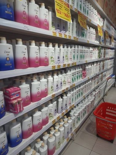 Tuyển gấp LDPT làm việc ở siêu thị dịp noel và tết 