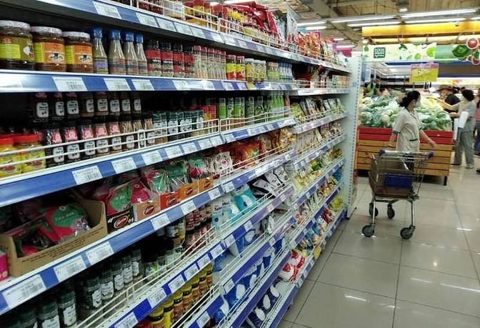 Tuyển gấp LDPT làm việc ở siêu thị dịp noel và tết 