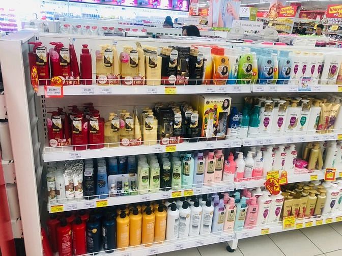 Tuyển gấp LDPT làm việc ở siêu thị dịp noel và tết 