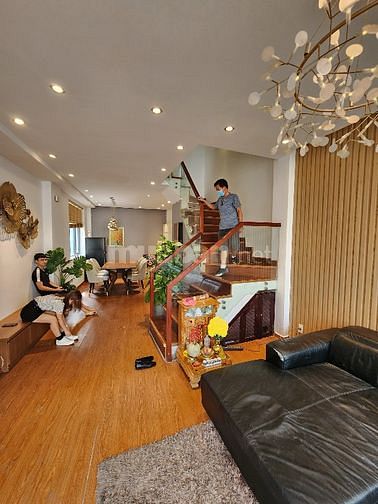 Bán nhà xinh HXH Dương Quảng Hàm, P.6, GV: 3,8 x 11, giá 5,69 tỷ