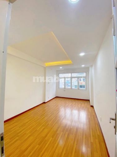 🎄Bán nhà Tô Hiến Thành, ngang lớn 4.5m, 4 tầng, xe hơi tới nhà- 8.5tỷ