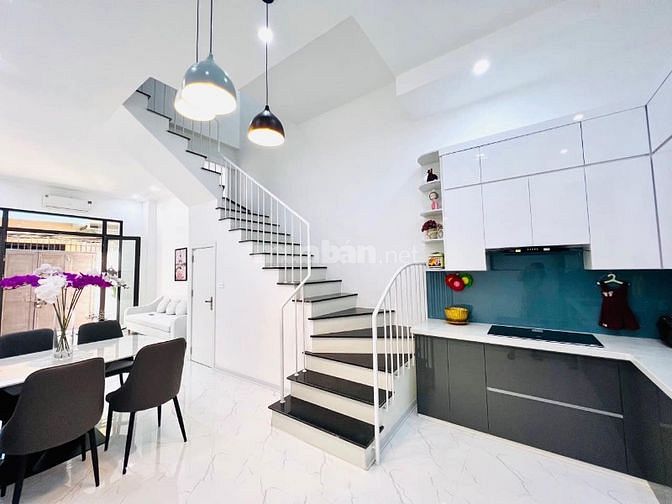 Bán nhà phân lô Trần Khát Chân, 45m2 x 6 tầng, Gara, nhà mới, 7 tỷ