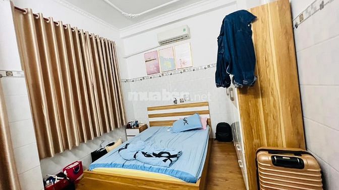 Nguyễn Tri Phương, Quận 10 - HXH 61m2 ngang 4.1m, 4 tầng cách MT 40m