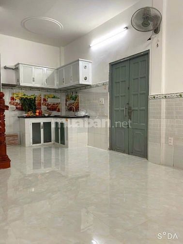 Bán nhà giá 2ty3 đường Lê Đức thọ bao công chứng 