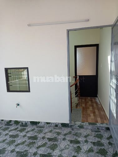 Cho Thuê nhà 3 tầng, gần Cầu Rào, mặt đường 10m, chỉ :4,5 triệu/tháng