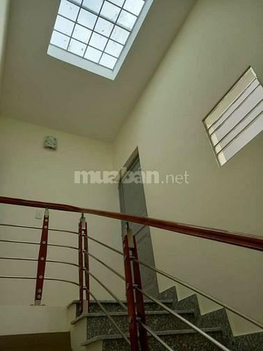 Cho Thuê nhà 3 tầng, gần Cầu Rào, mặt đường 10m, chỉ :4,5 triệu/tháng