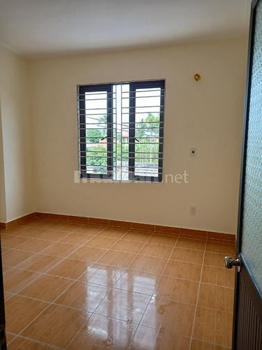 Cho Thuê nhà 3 tầng, gần Cầu Rào, mặt đường 10m, chỉ :4,5 triệu/tháng