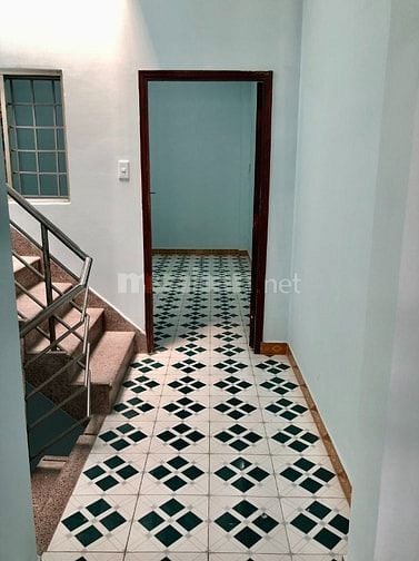 Cho thuê nhà hẻm xe hơi đường Lê Ngã, Phường Phú Trung, Quận Tân Phú