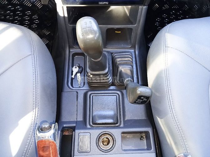 MITSUBISHI PAJERO CAO CẤP V33-BẢN 2 CẦU-MỚI NHƯ XE HÃNG RIN 100%