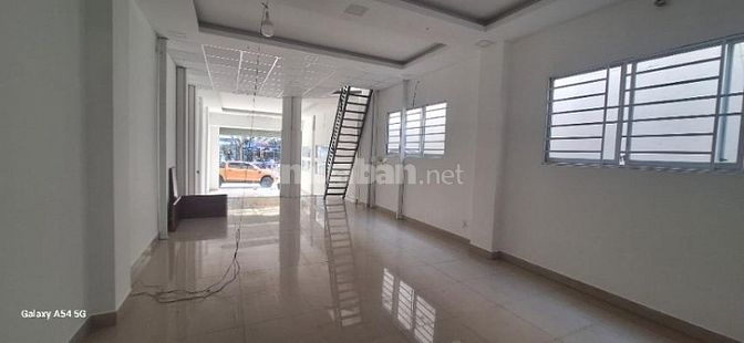 Mặt bằng Nguyễn Thị Thập Q7 5x25m + 1 gác giá 42 triệu 