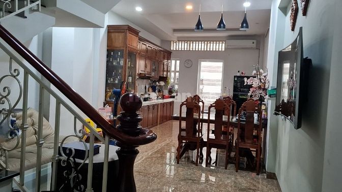 Nhà phố 4x20m 2 lầu sân thượng Kdc P7Q8