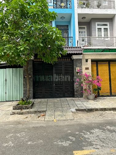Nhà phố 4x20m 2 lầu sân thượng Kdc P7Q8