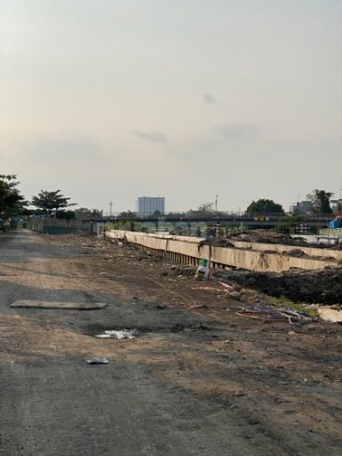 Bán gấp đất MT sông Vàm Thuật ngay cầu Bến Phân.Giá 5.5 Tỷ