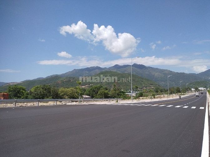 Bán đất mặt tiền cực đẹp tai Tỉnh lộ 3, Phước Thượng, Phước Đồng