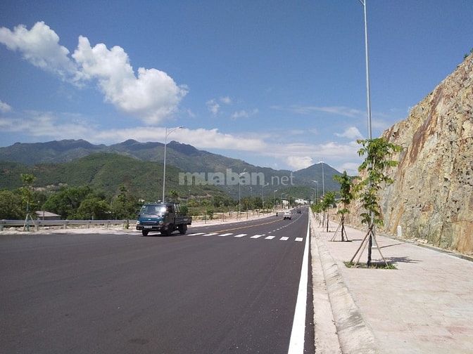 Bán đất mặt tiền cực đẹp tai Tỉnh lộ 3, Phước Thượng, Phước Đồng