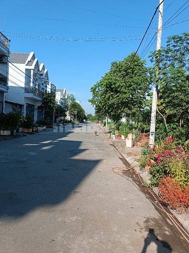 ⭐ Bán lô đất KDC Đặng Huỳnh, TT Cần Giuộc, 5x18m, sổ hồng riêng.