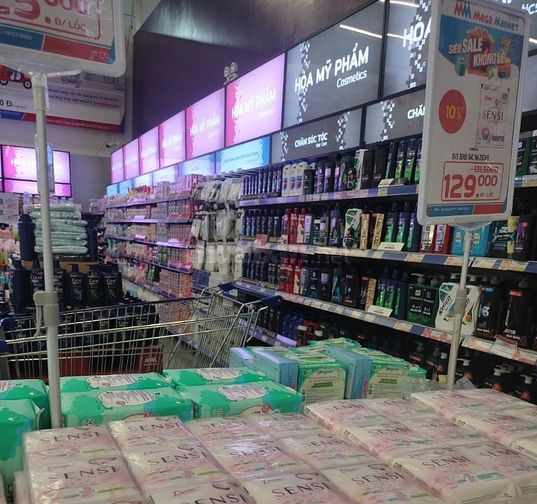 Tuyển dụng 20 nhân viên làm kho hàng, giao hàng bán hàng